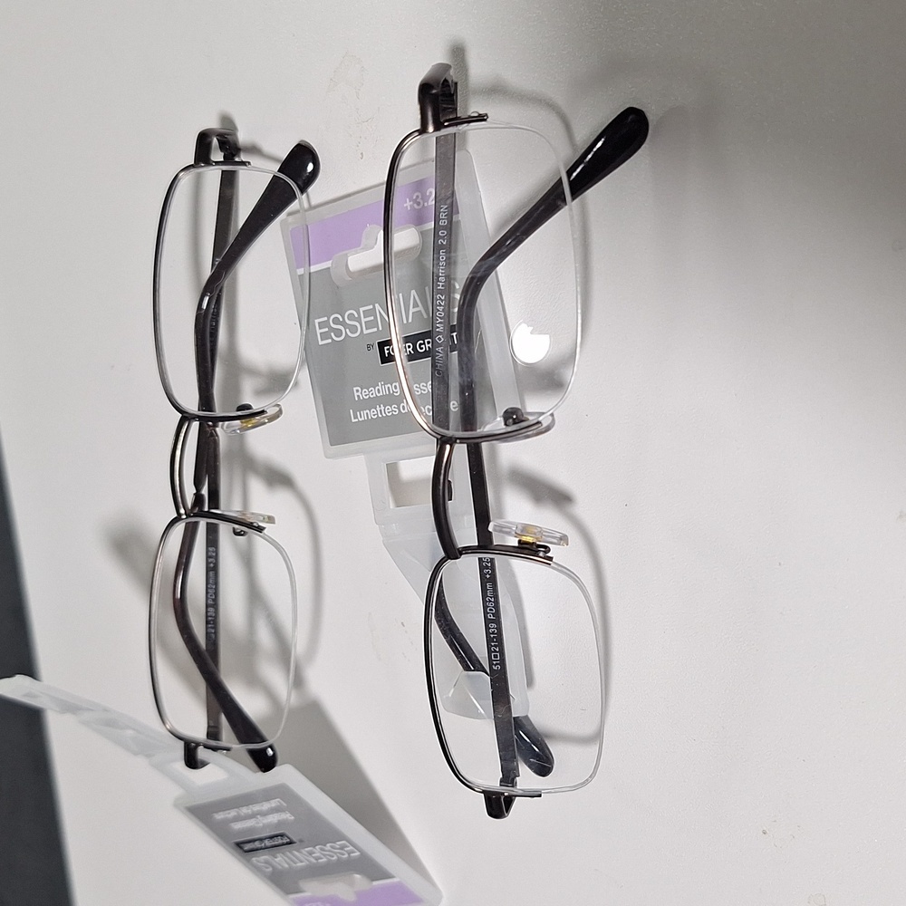 Foster Grant Essentials Brown Reading Minimalist Glasses Set +3.25